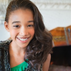 Amandla Stenberg (Rue) comenta sobre Jogos Vorazes em nova entrevista!