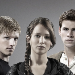 Novo pôster de Jogos Vorazes com Peeta, Katniss e Gale