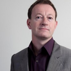 Simon Beaufoy fala sobre o roteiro de “Em Chamas” ao LA Times