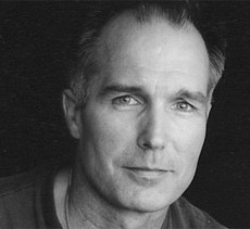 [RUMOR] Variety diz que Patrick St. Esprit será Romulus Thread
