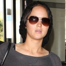 Jennifer Lawrence já está no Havaí!