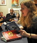 Suzanne Collins lendo "A Esperança"