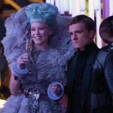 Nova foto de “Em Chamas” mostra Effie e Peeta!