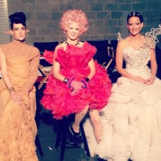 Elizabeth Banks (Effie) divulga foto dos bastidores de “Em Chamas”
