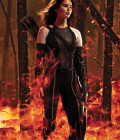 Jennifer Lawrence como Katniss em Jogos Vorazes: Em Chamas