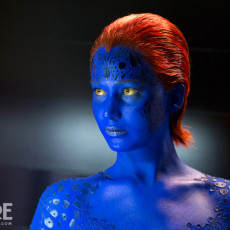 Confira três fotos de Jennifer Lawrence como a mutante Mística em X-Men: Dias de um Futuro Esquecido