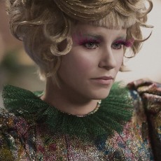 Elizabeth Banks encerrou suas filmagens como Effie Trinket em “A Esperança – Parte 2”