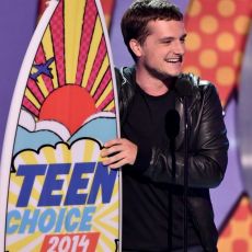 “Em Chamas” e elenco levam quatro prêmios no Teen Choice Awards