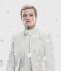 Josh Hutcherson como Peeta Mellark em ensaio fotográfico de A Esperança - Parte 1