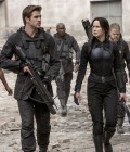 Katniss, Gale, Cressida, Paylor e Boggs em A Esperança: Parte 1