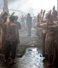 Katniss Everdeen no Distrito 8 em A Esperança: Parte 1