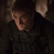 Josh Hutcherson divulga a segunda foto oficial de “A Esperança: O Final”!